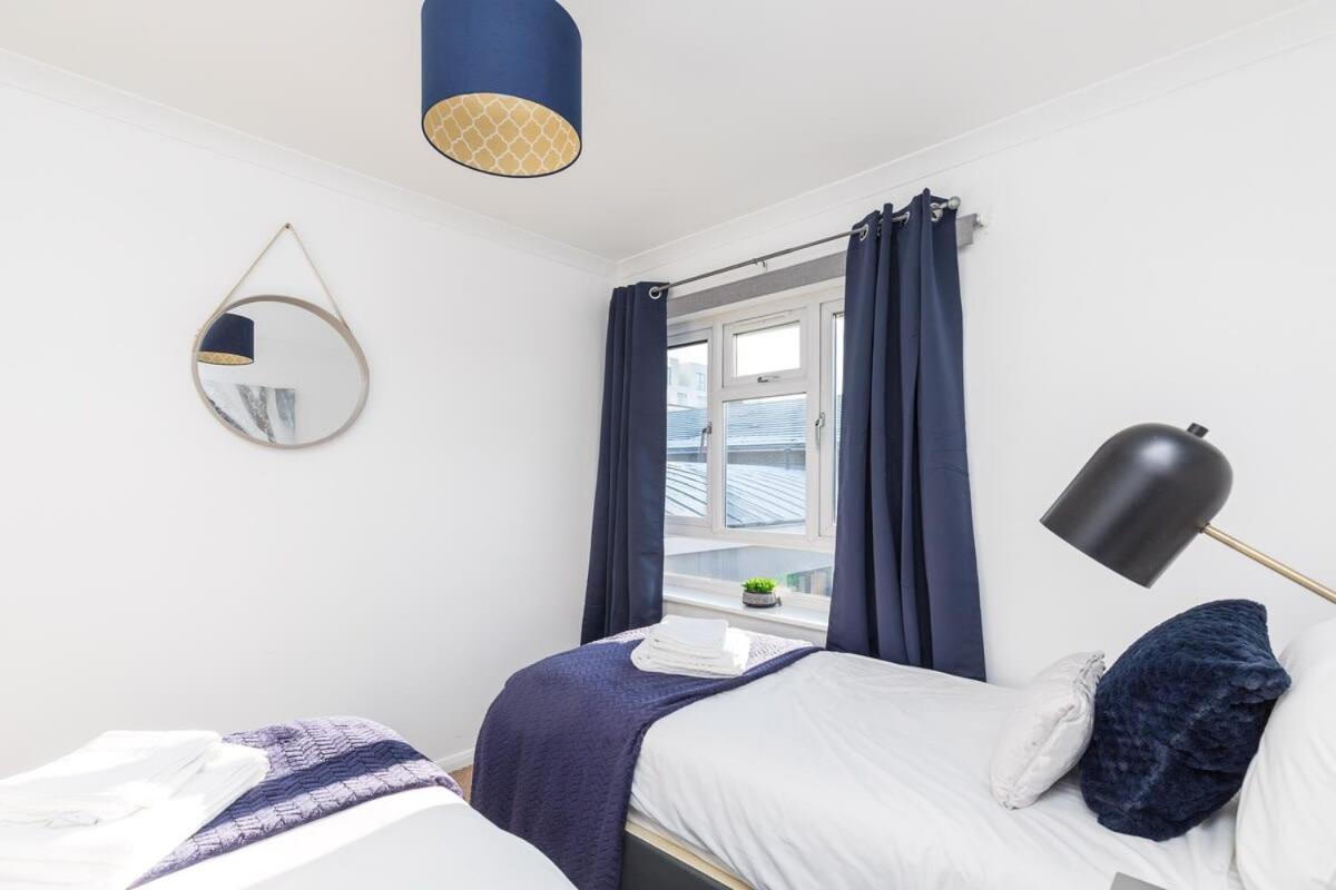 Villa 19A The Broadwalk - Cozy 1Br In The Heart Of Crawley Near Gatwick Airport Great For Contractors And Flight Crew Students Exterior foto